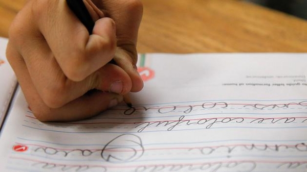 Nhiều trường học Mỹ đưa chữ viết tay vào chương trình giảng dạy